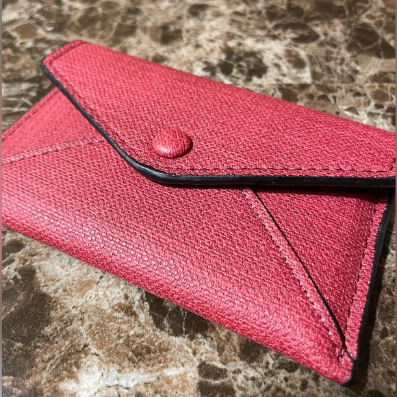 Accessories - ♦️ Women’s Red Credit Card holder ♦️